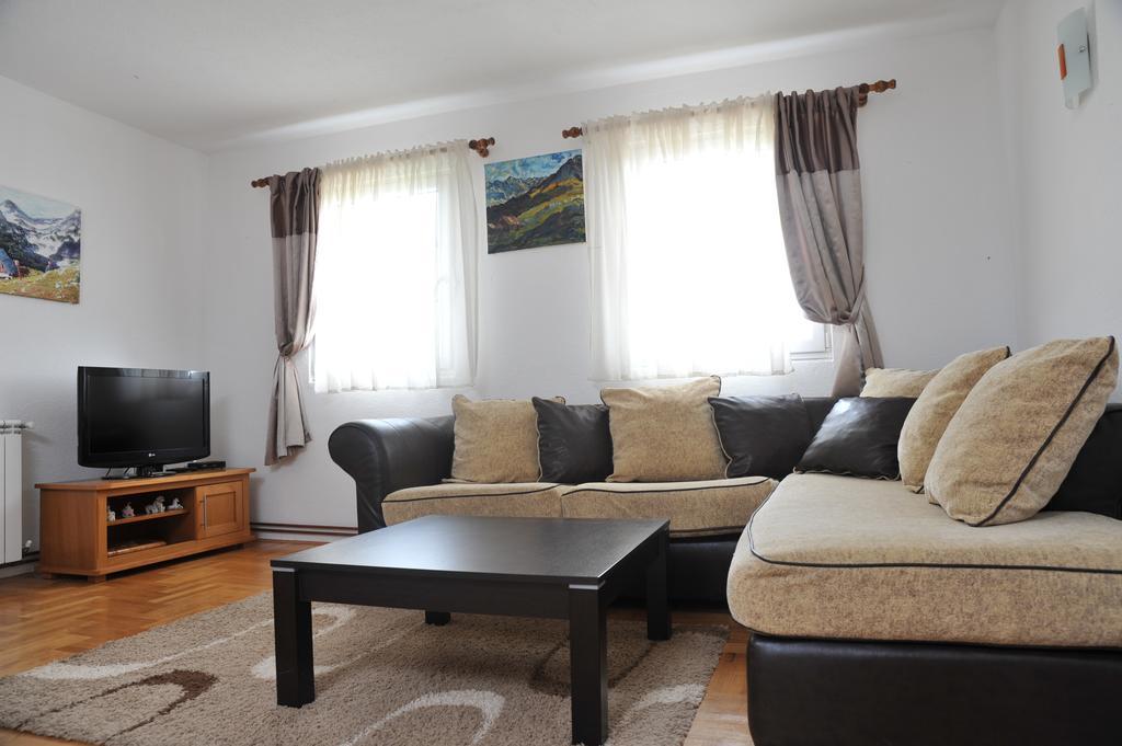 Apartments Millenium Zabljak  Bagian luar foto